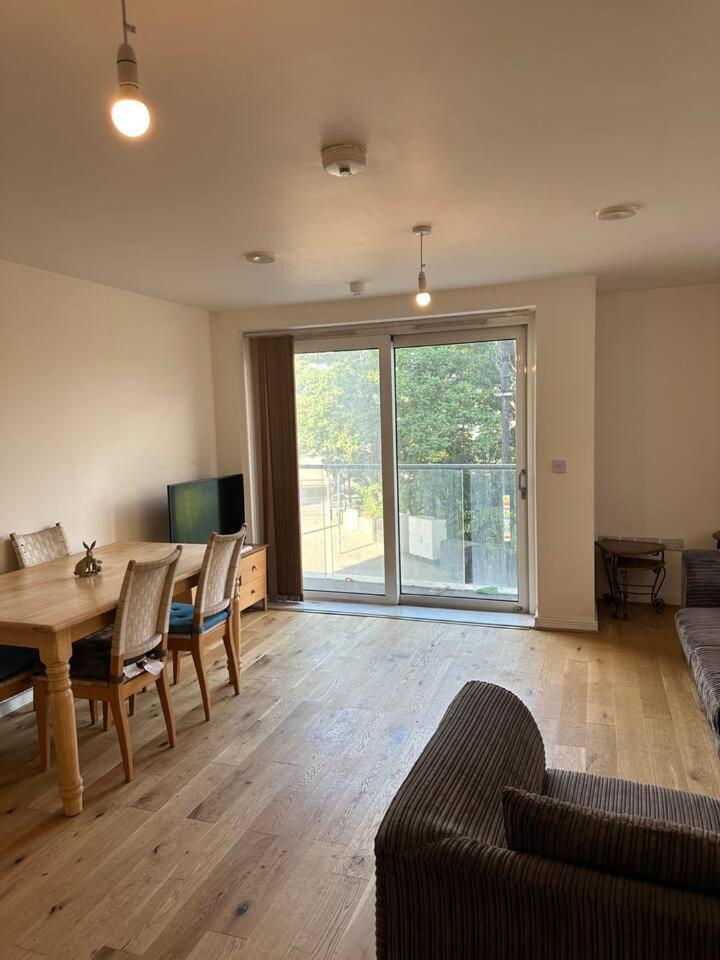 New Build 2 Bedroom With 2 Bath In לונדון מראה חיצוני תמונה
